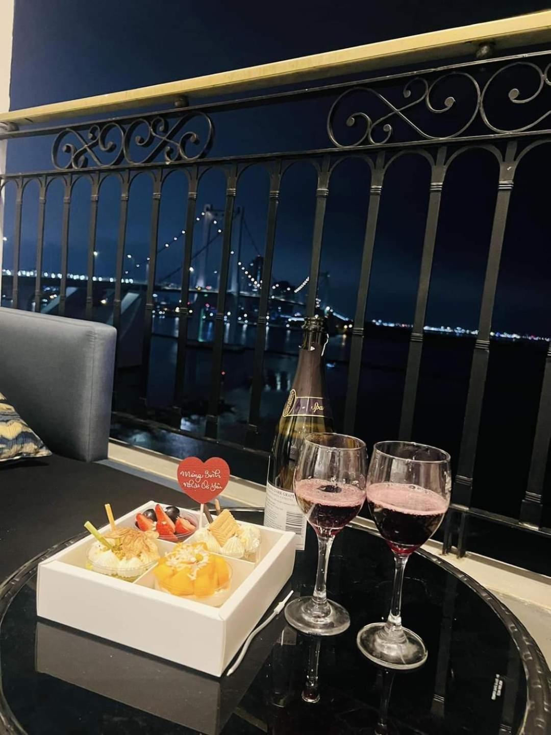 Khách sạn Golden With Sea View 5*