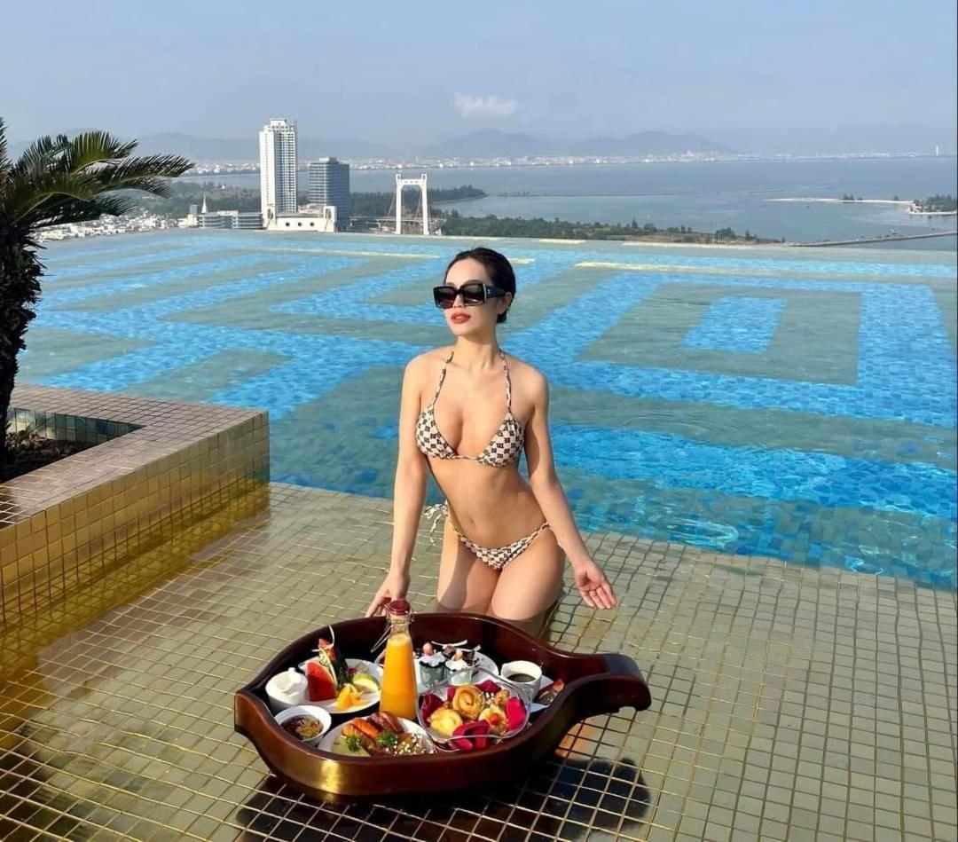 Golden With Sea View Khách sạn Đà Nẵng